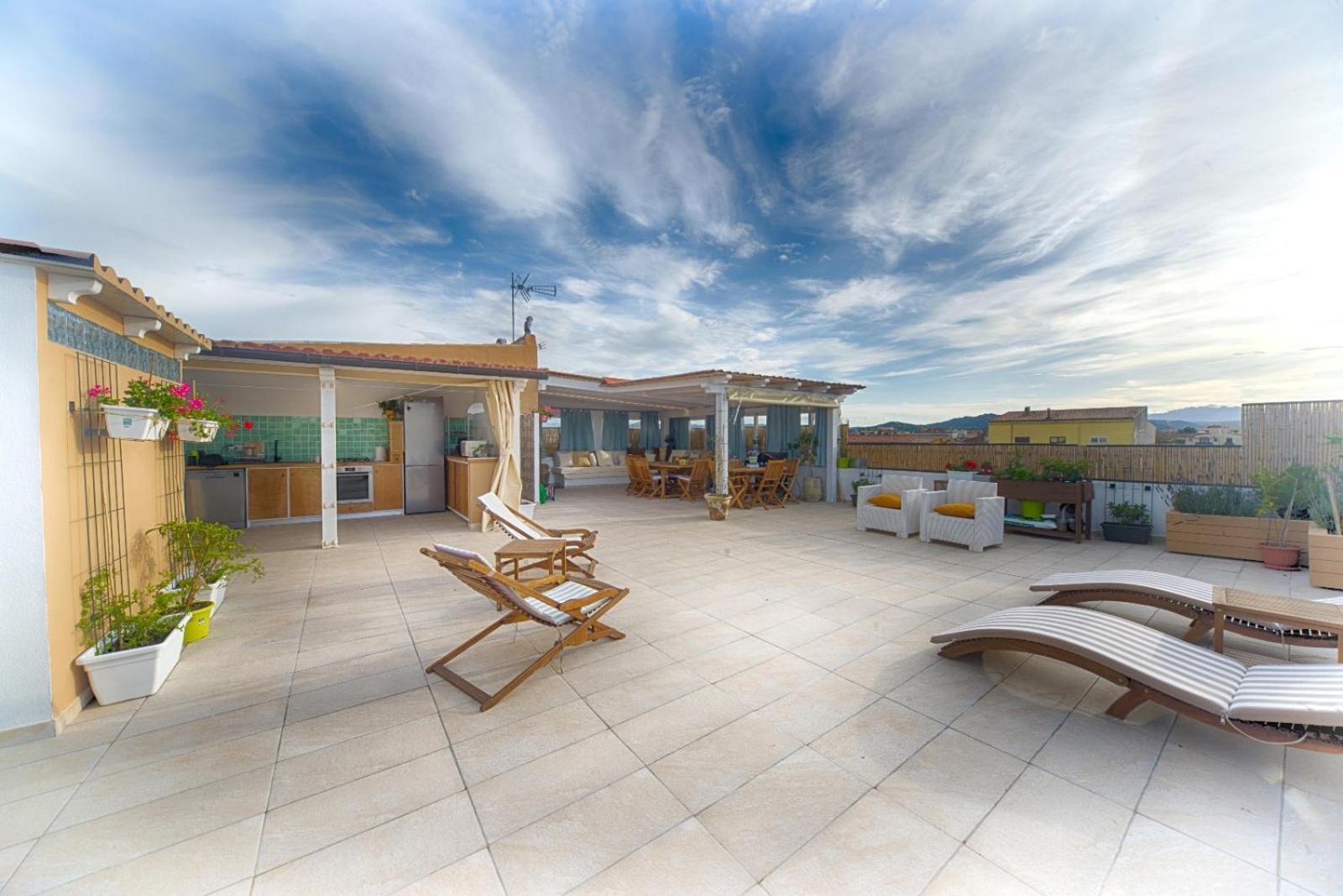 Terrace Rooms Olbia Center Exterior foto